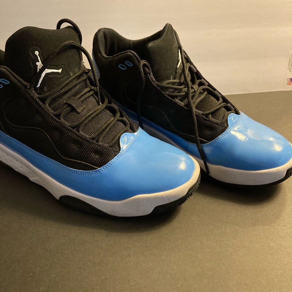 Air Jordan light blue and white